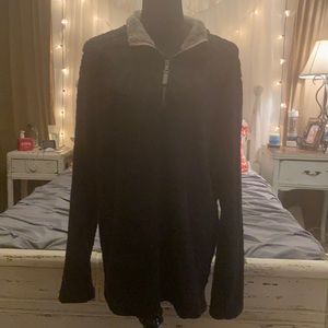 Trinity L fleece pull over black/grey NWOT